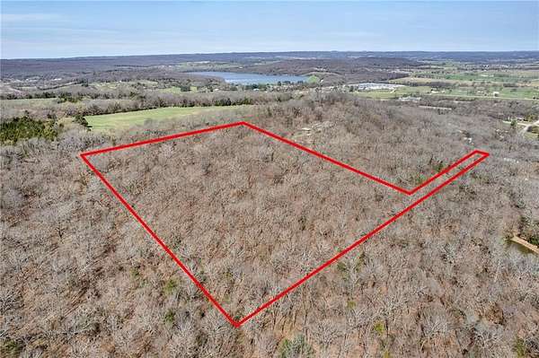 10.4 Acres of Land for Sale in Prairie Grove, Arkansas