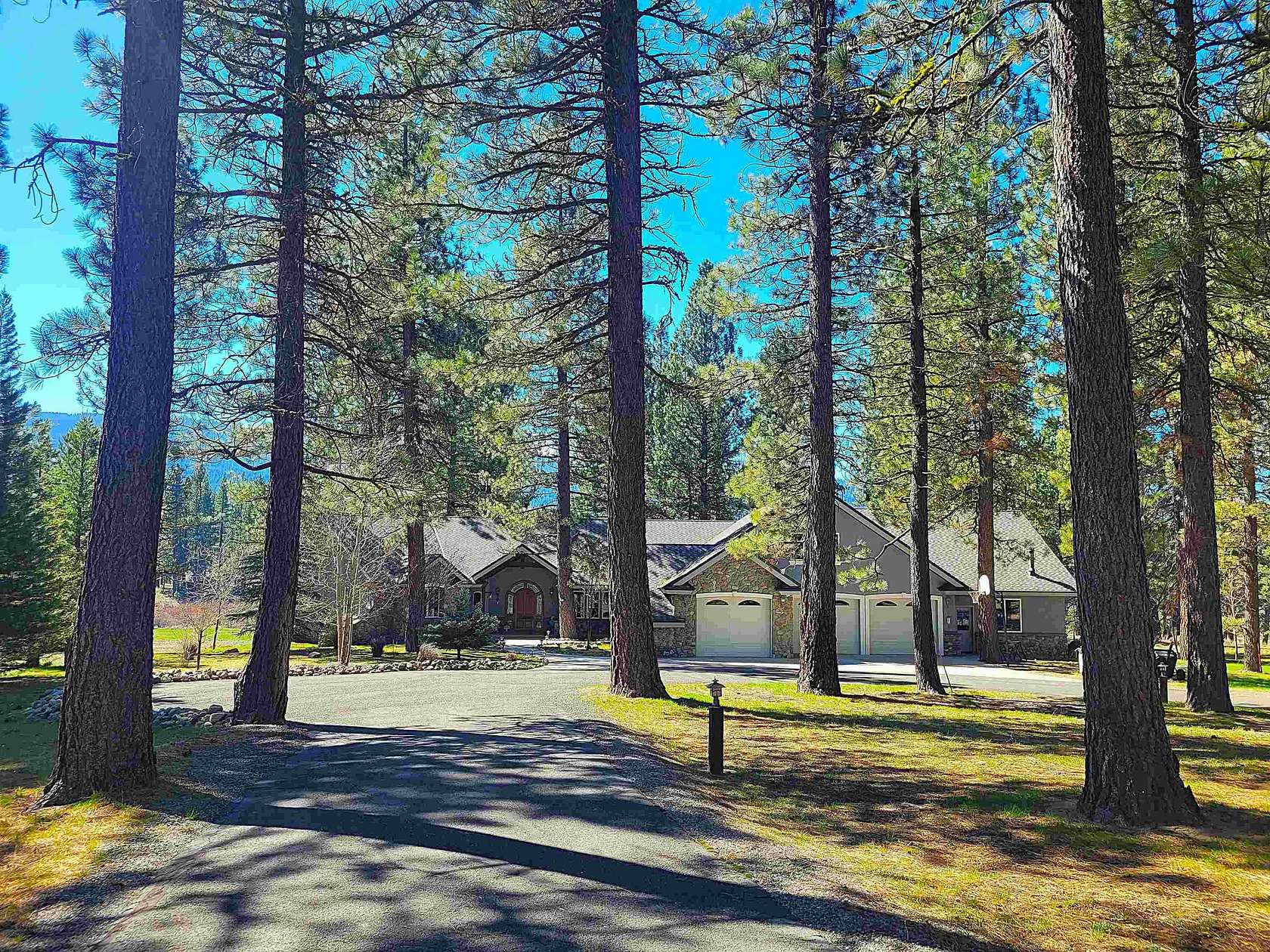 3.1 Acres of Land with Home for Sale in Clio, California
