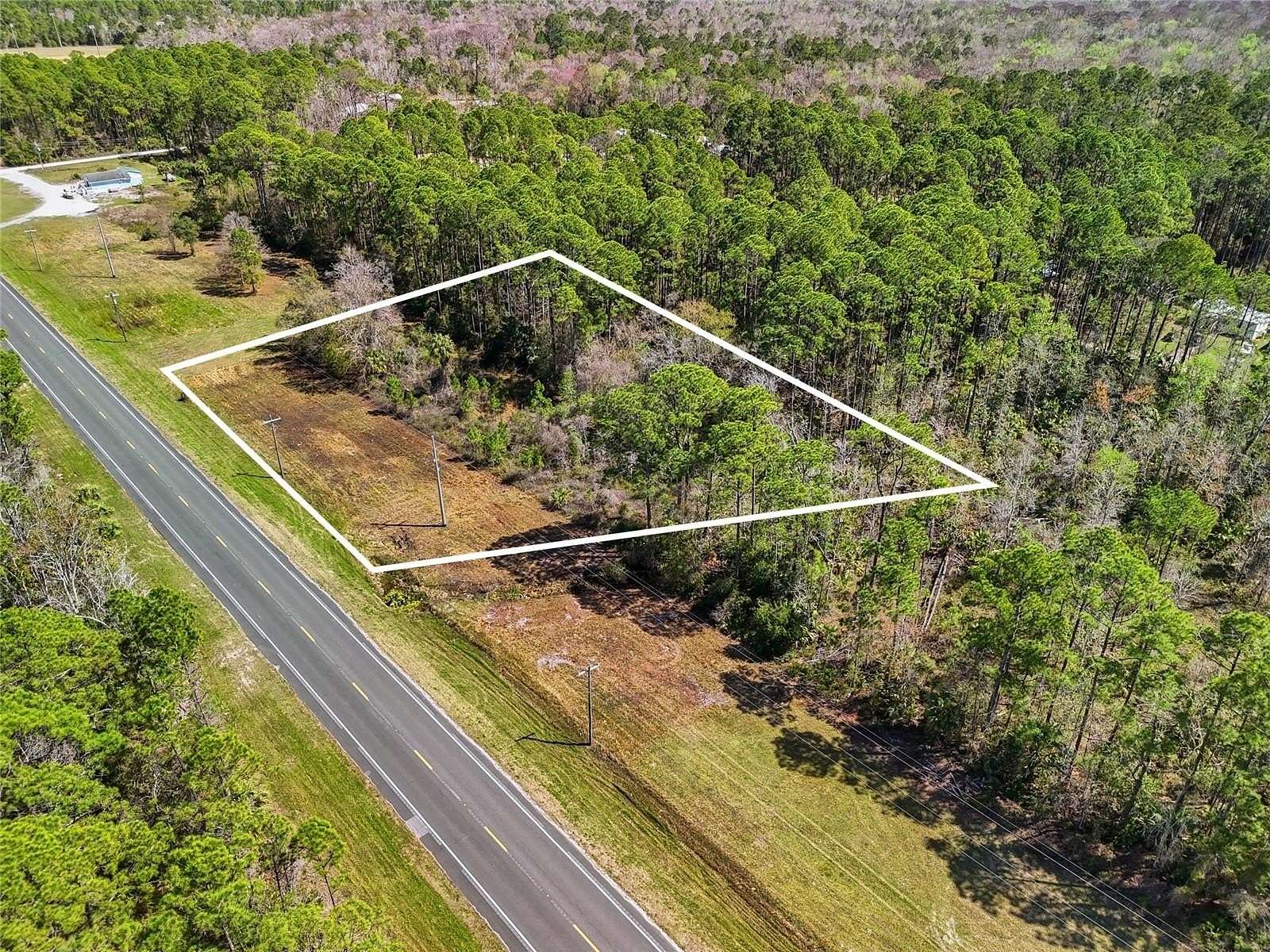 1.13 Acres of Commercial Land for Sale in Cedar Key, Florida
