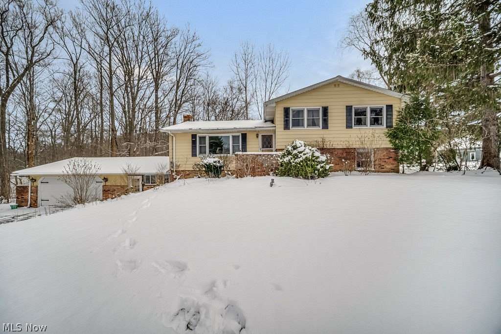 2 Acres of Land with Home for Sale in Newbury Township, Ohio