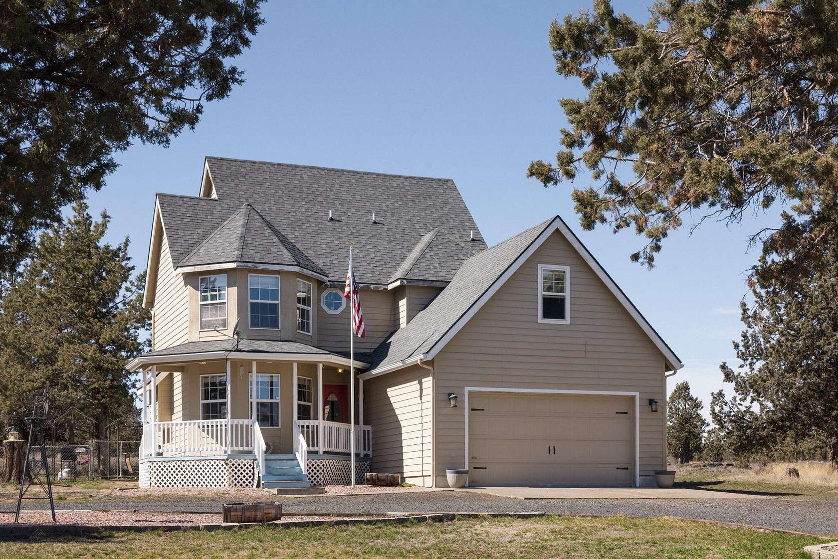 4 Acres of Land with Home for Sale in Prineville, Oregon