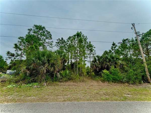0.25 Acres of Residential Land for Sale in Lehigh Acres, Florida