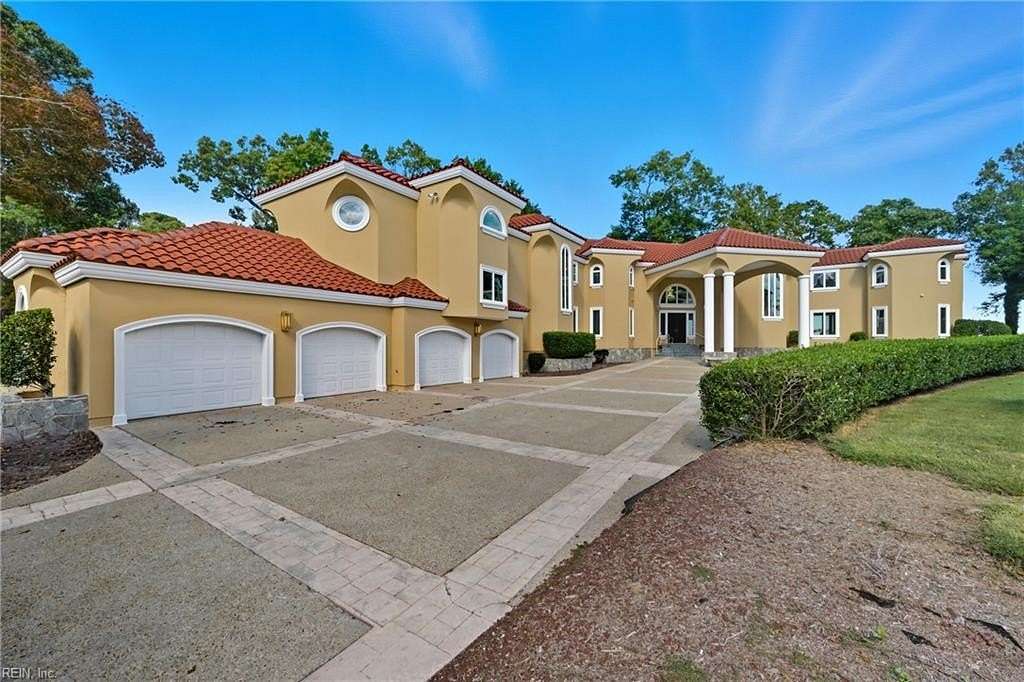 5.84 Acres of Land with Home for Sale in Suffolk, Virginia