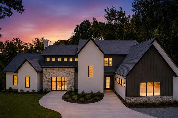4.4 Acres of Land with Home for Sale in Nashville, Tennessee