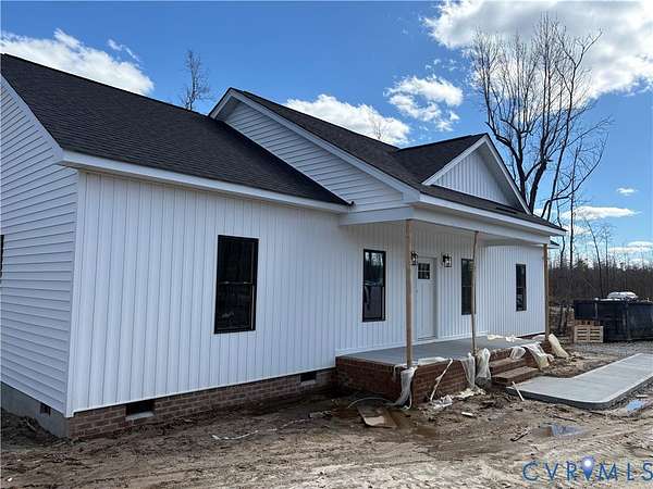 5.14 Acres of Land with Home for Sale in Disputanta, Virginia