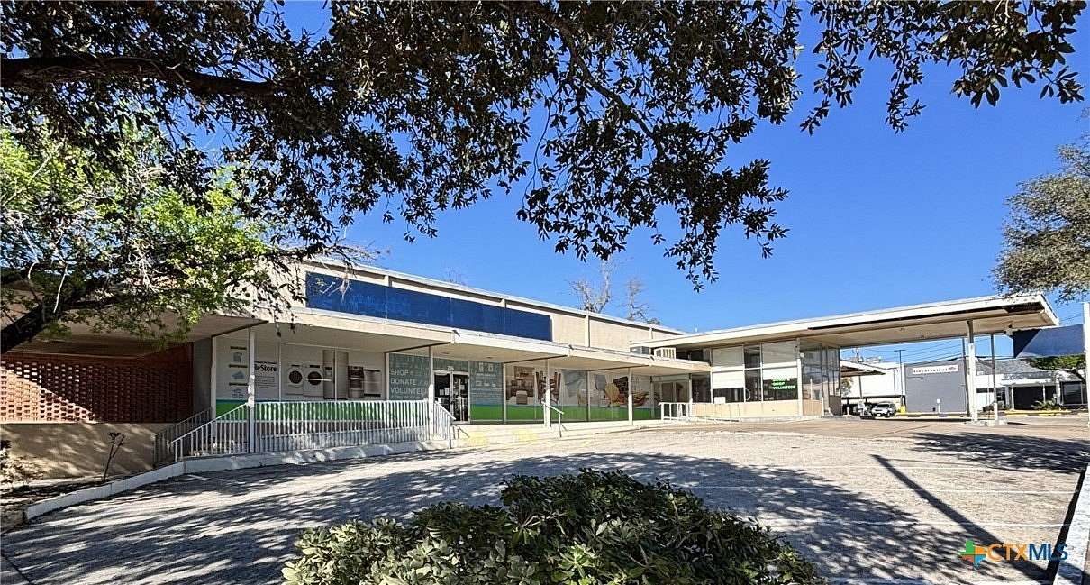 93 Acres of Improved Land for Sale in Seguin, Texas