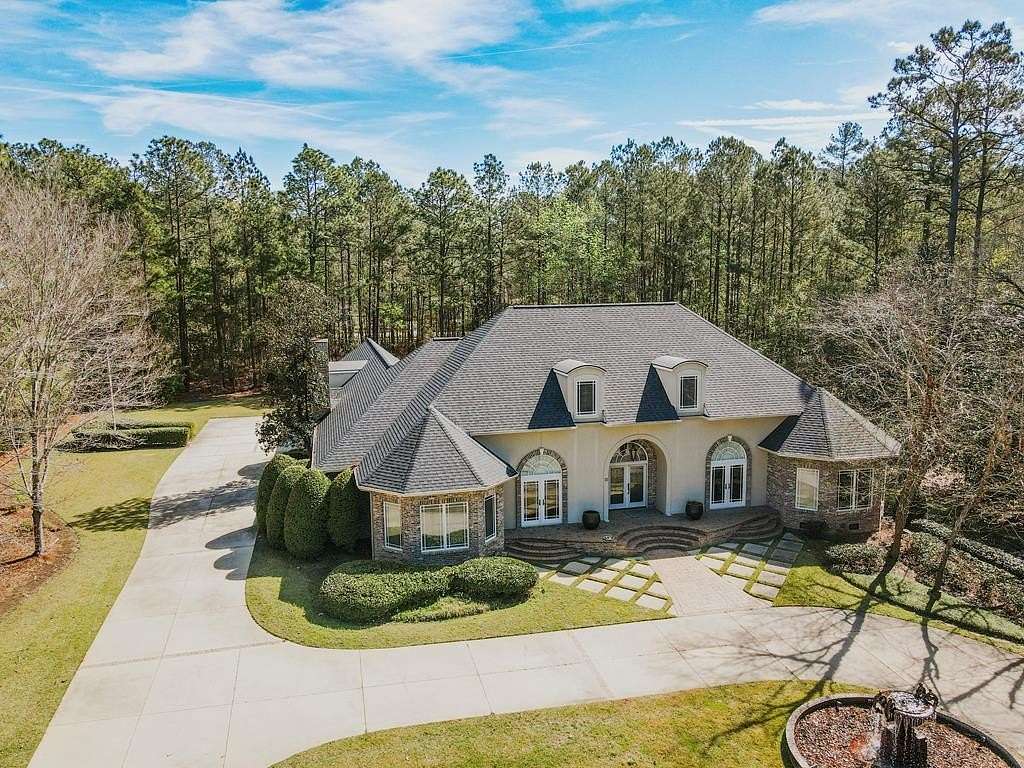 4.73 Acres of Land with Home for Sale in Thomasville, Georgia