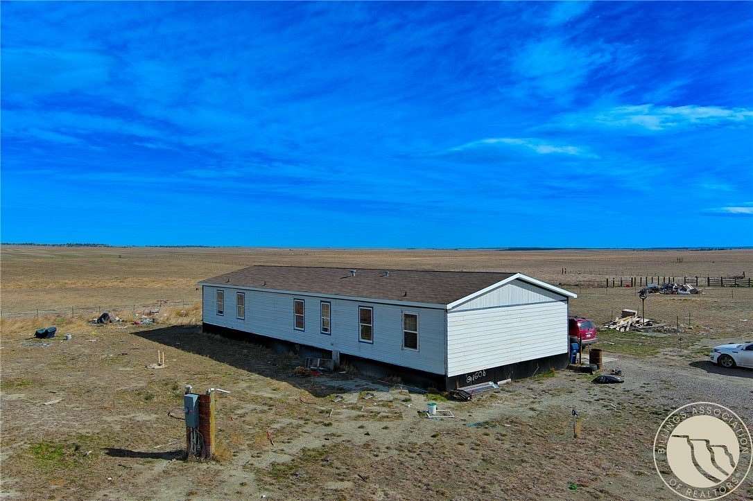 40 Acres of Agricultural Land with Home for Sale in Lavina, Montana
