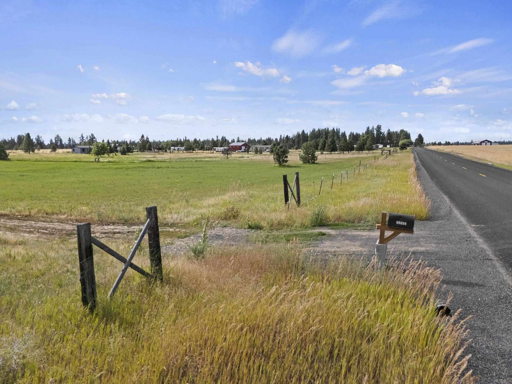 10 Acres of Land with Home for Sale in Nine Mile Falls, Washington