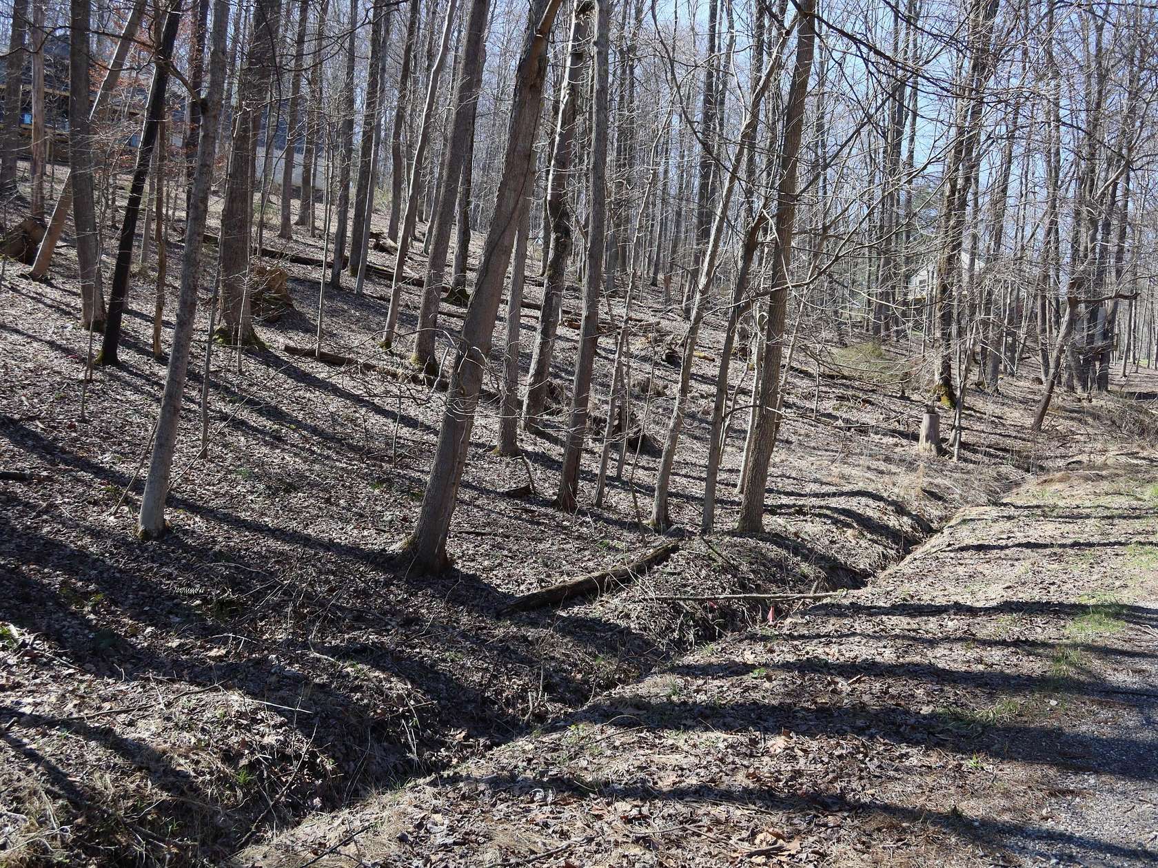 0.53 Acres of Residential Land for Sale in Hide-A-Way Hills, Ohio