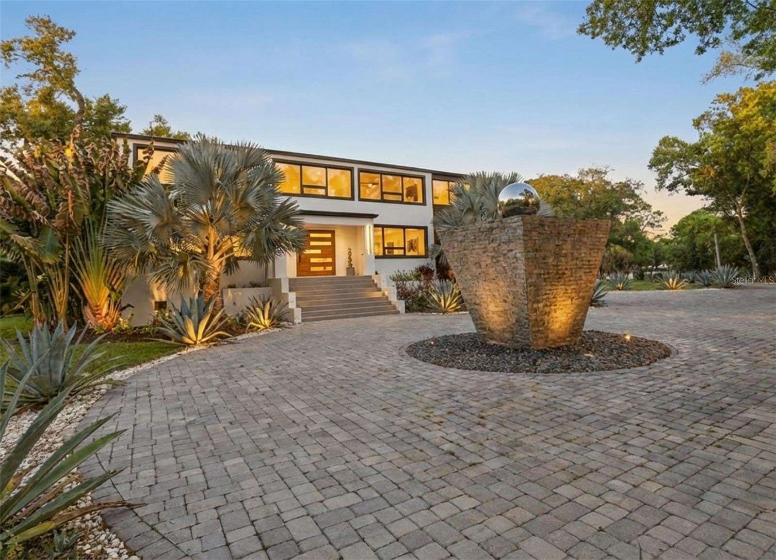 2 Acres of Land with Home for Sale in Sarasota, Florida
