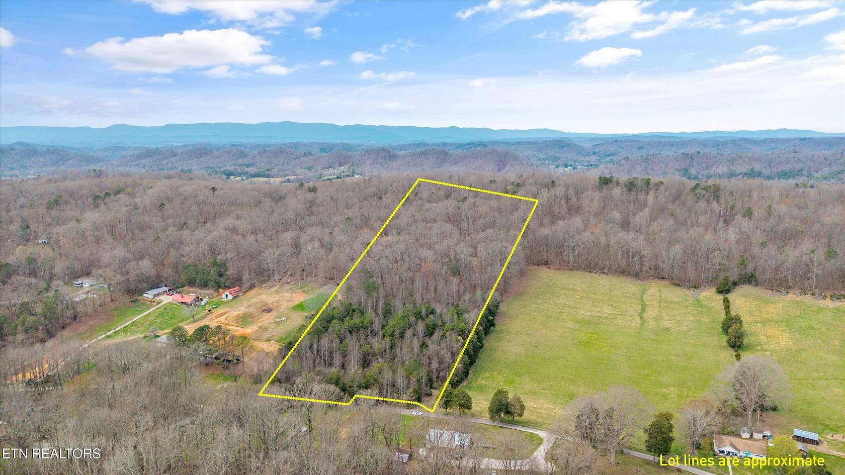 12.3 Acres of Land for Sale in Powell, Tennessee