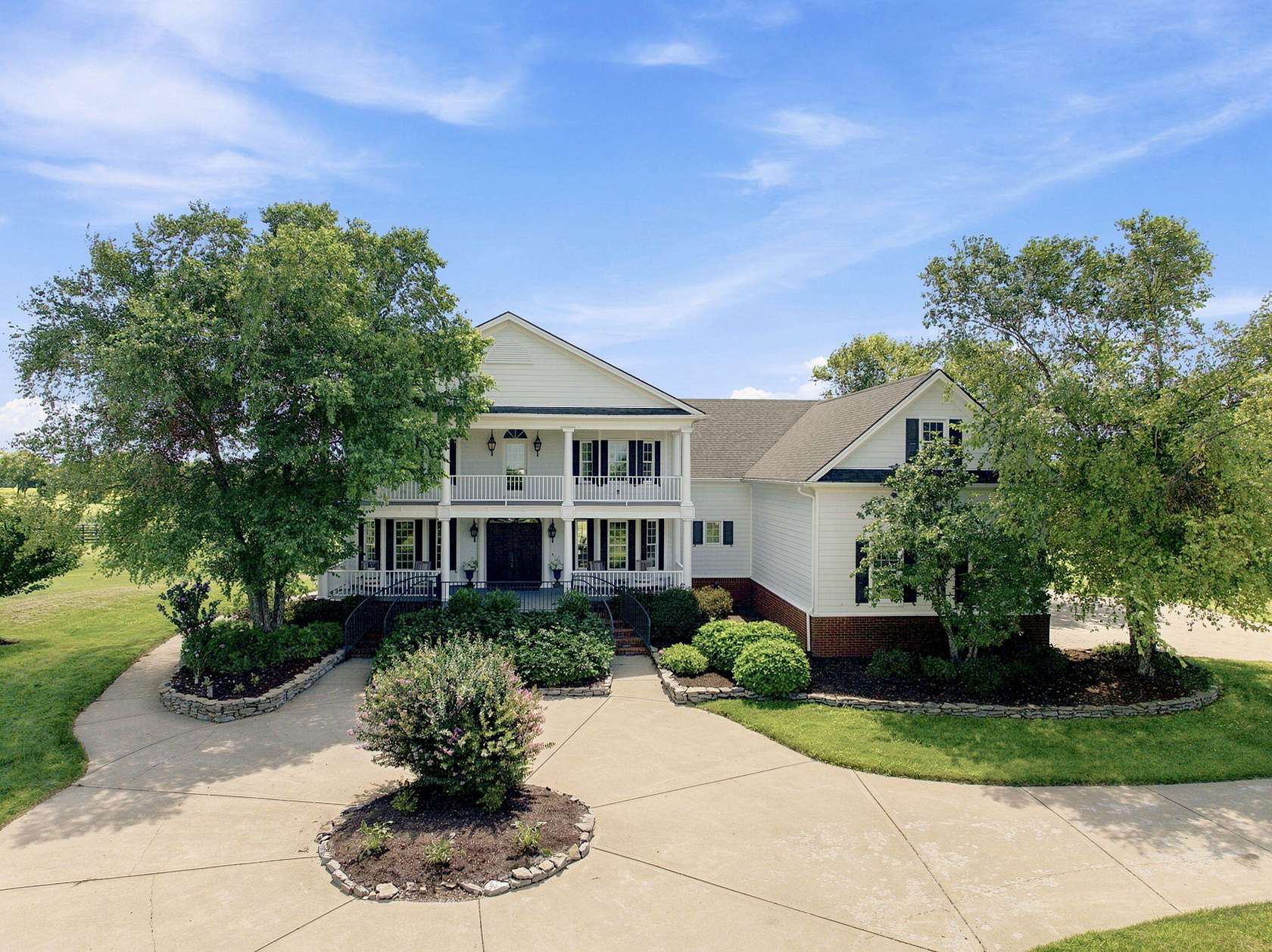 11 Acres of Land with Home for Sale in Georgetown, Kentucky