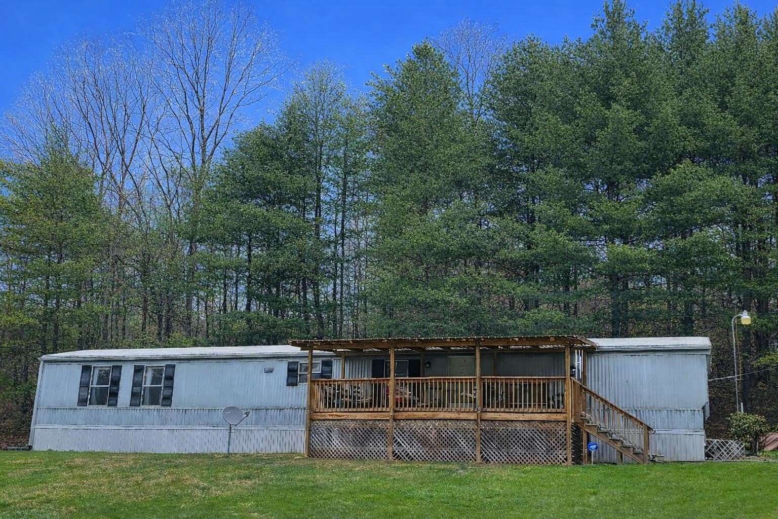 2 Acres of Land with Home for Sale in Hiwassee, Virginia