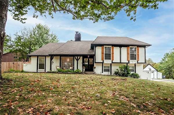 2.26 Acres of Land with Home for Sale in Lee's Summit, Missouri