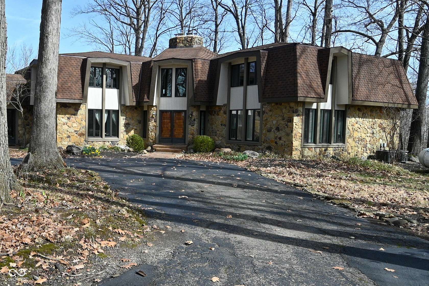 15.7 Acres of Land with Home for Sale in Avon, Indiana