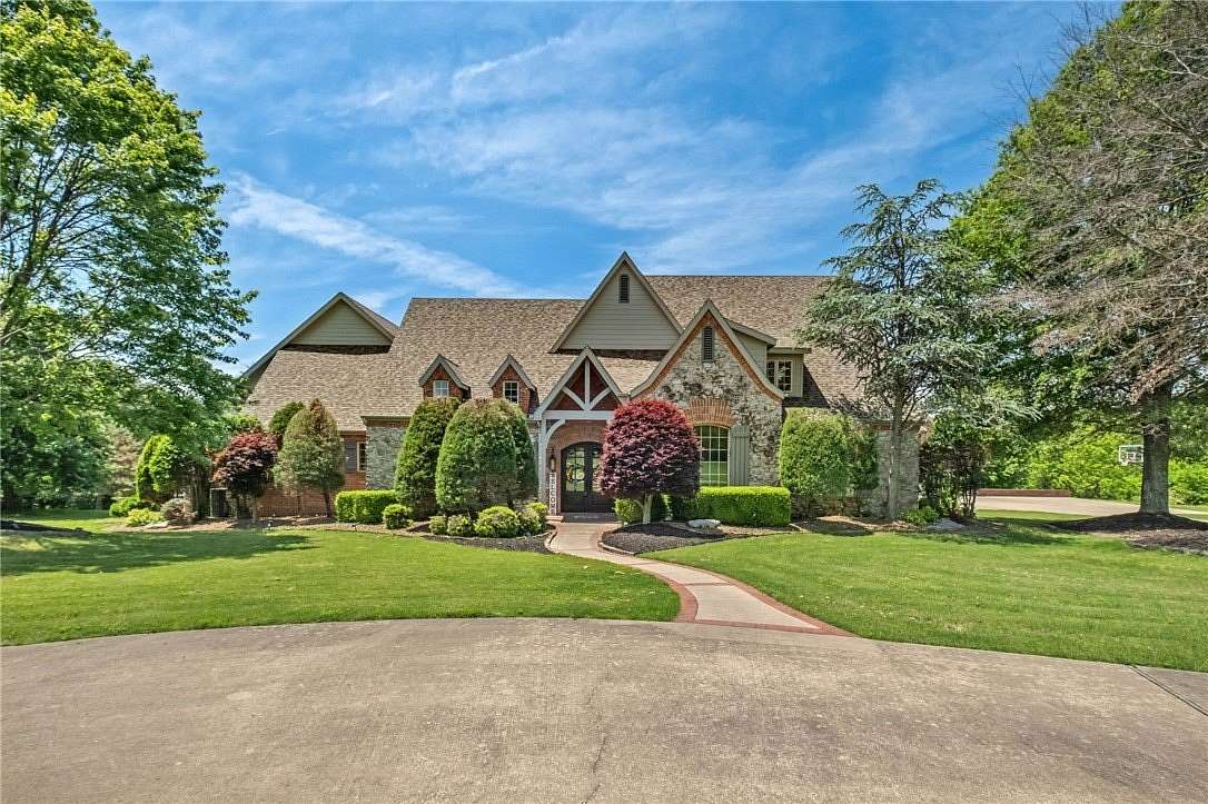 5 Acres of Land with Home for Sale in Bentonville, Arkansas