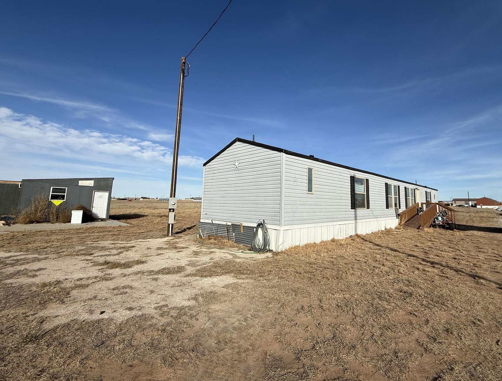 4.9 Acres of Land with Home for Sale in Levelland, Texas