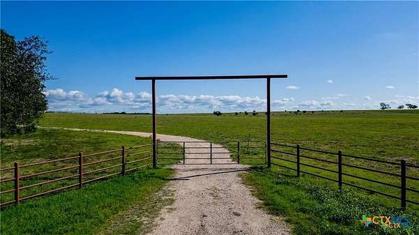 138 Acres of Land with Home for Sale in Kingsbury, Texas