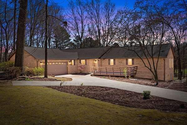 5 Acres of Land with Home for Sale in Clarksville, Tennessee