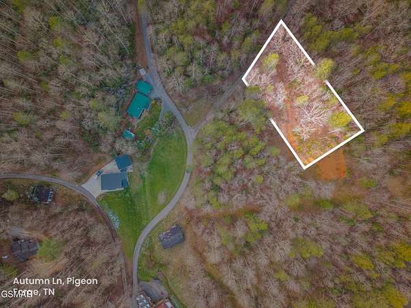 1 Acre of Residential Land for Sale in Gatlinburg, Tennessee