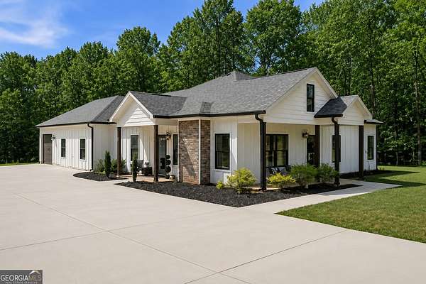 5 Acres of Land with Home for Sale in Griffin, Georgia