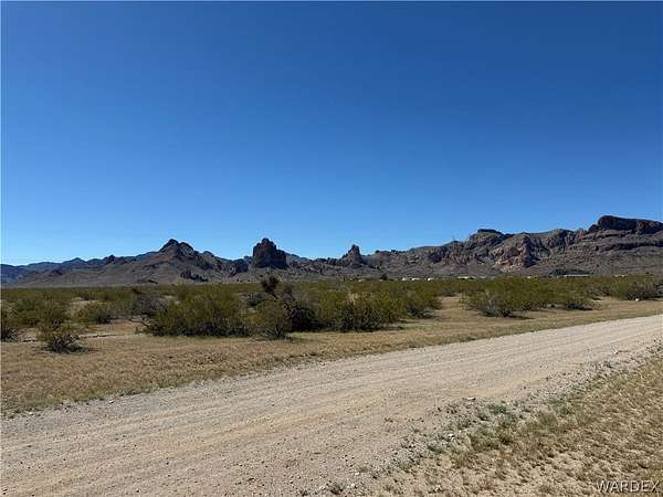 5 Acres of Residential Land for Sale in Golden Valley, Arizona