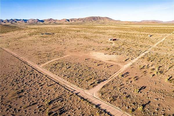 5 Acres of Residential Land for Sale in Golden Valley, Arizona