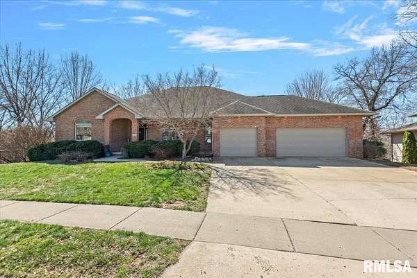 5.6 Acres of Land with Home for Sale in Rochester, Illinois