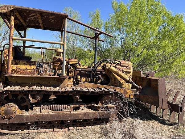 10 Acres of Mixed-Use Land for Sale in Atascosa, Texas