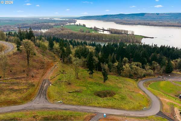 3 Acres of Residential Land for Sale in Kalama, Washington