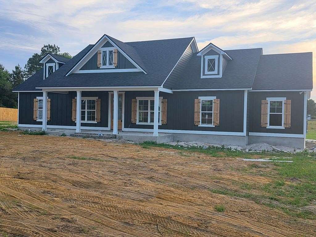 2.25 Acres of Land with Home for Sale in Ray City, Georgia