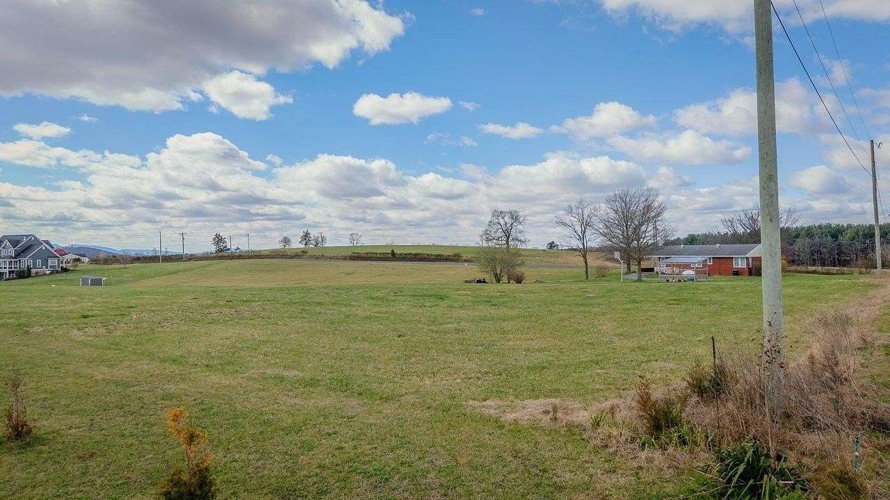 1 Acre of Residential Land for Sale in Penn Laird, Virginia