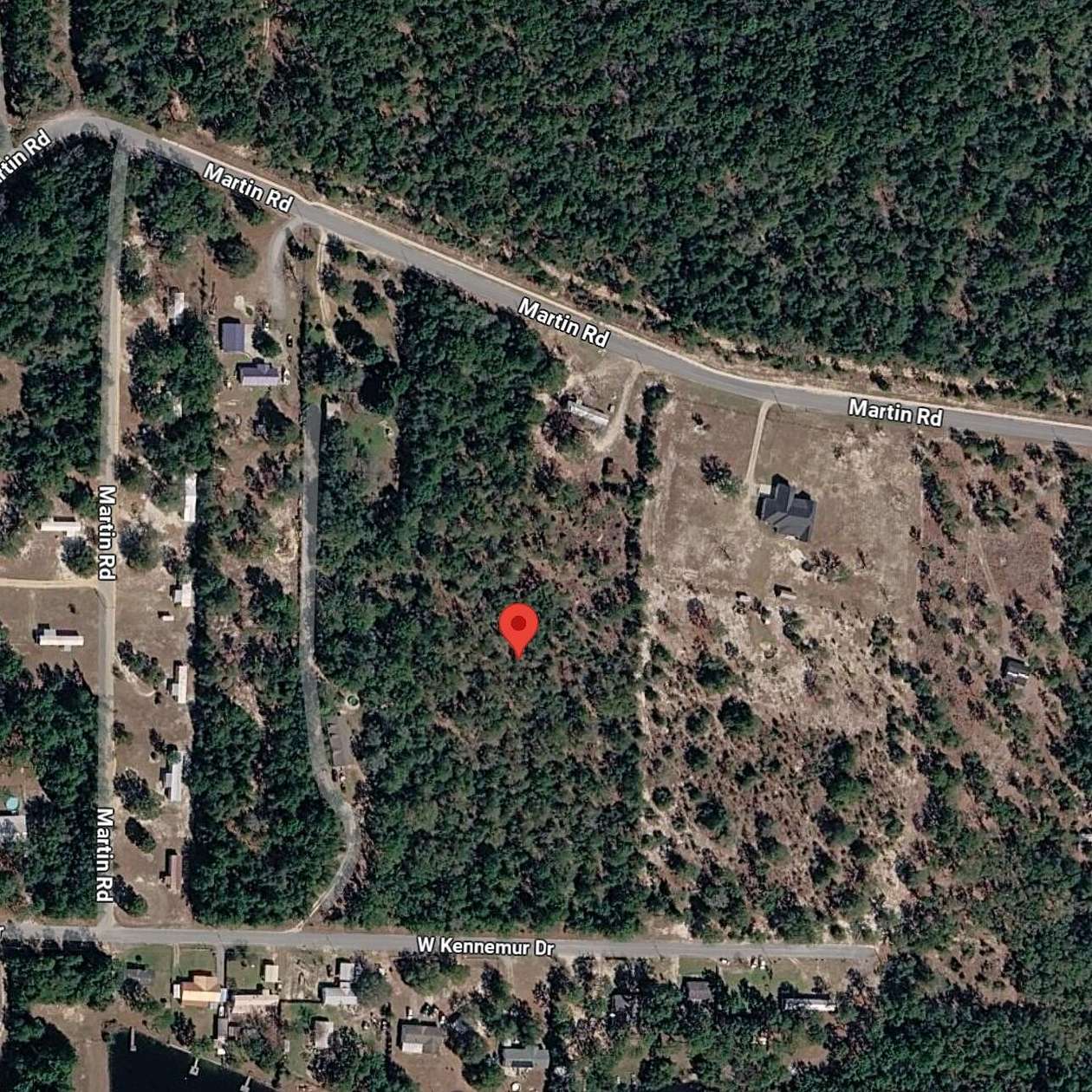7 Acres of Land for Sale in DeFuniak Springs, Florida