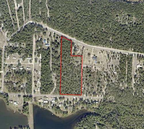 7 Acres of Land for Sale in DeFuniak Springs, Florida