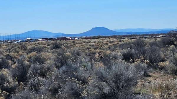 5 Acres of Land for Sale in Christmas Valley, Oregon