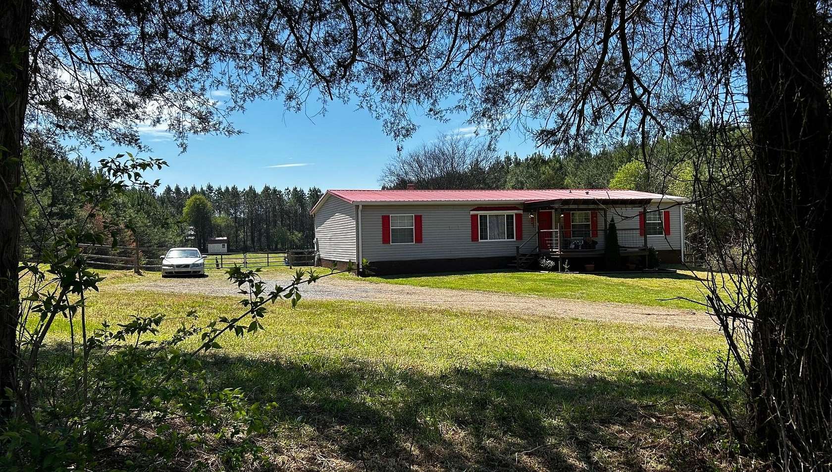 1.57 Acres of Land with Home for Sale in Etowah, Tennessee