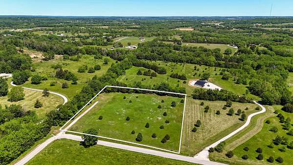 5 Acres of Residential Land for Sale in Fair Grove, Missouri