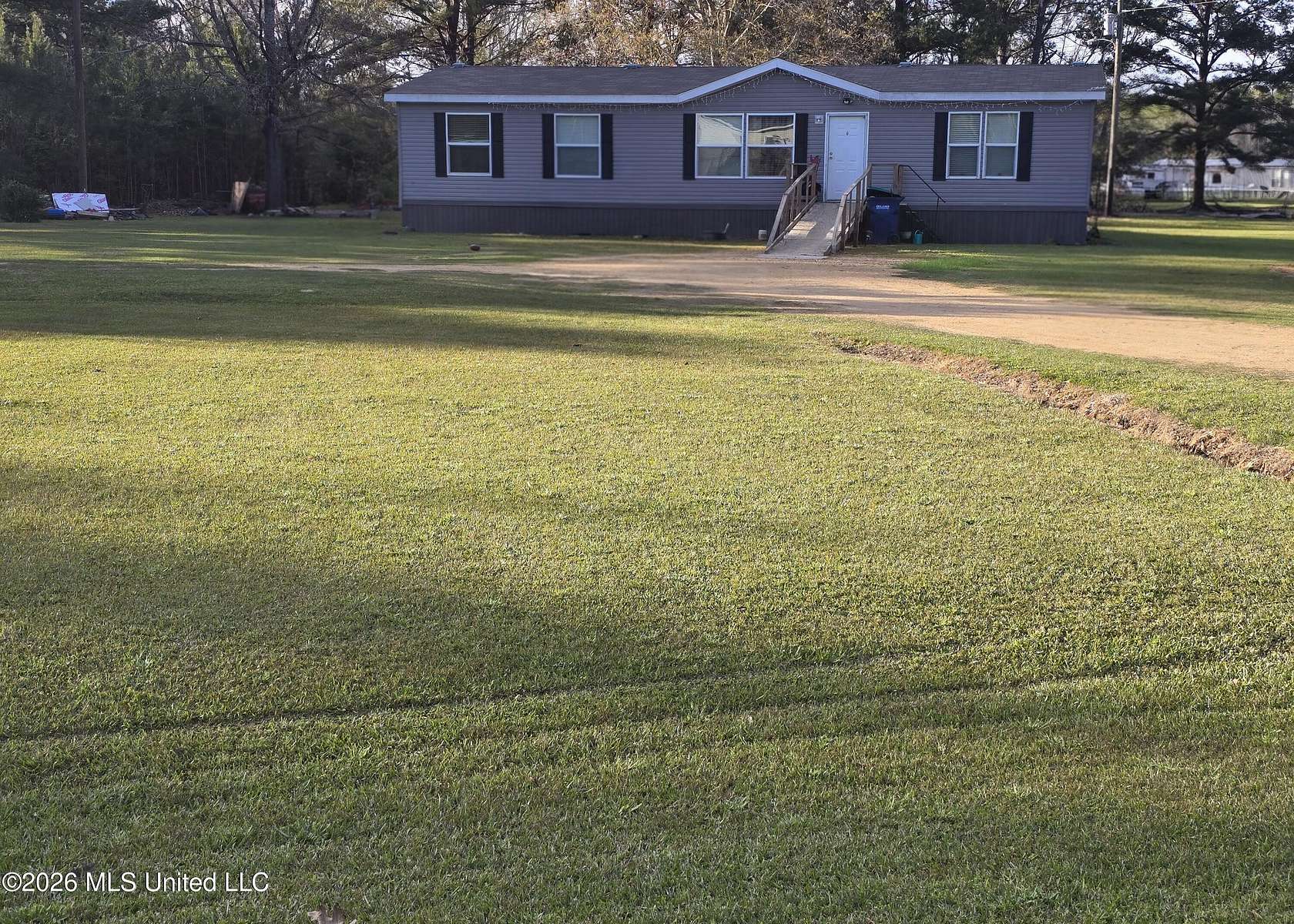 4 Acres of Land with Home for Sale in Utica, Mississippi