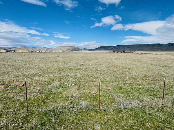 11 Acres of Land for Sale in Yakima, Washington
