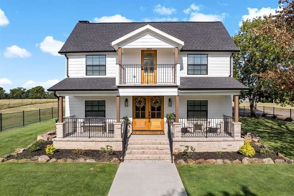 17.6 Acres of Land with Home for Sale in Sherman, Texas