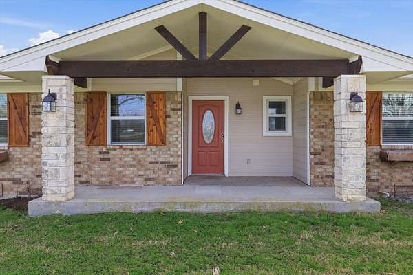 3.19 Acres of Land with Home for Sale in Denton, Texas