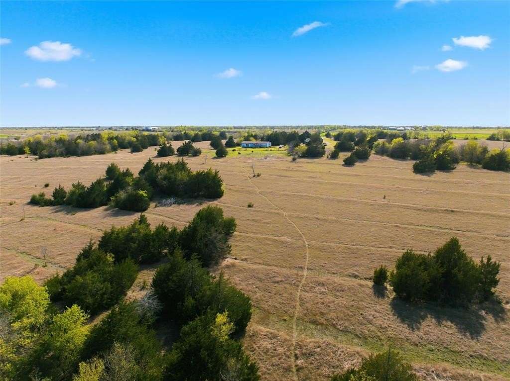 66.1 Acres of Agricultural & Residential Land for Sale in Riesel, Texas
