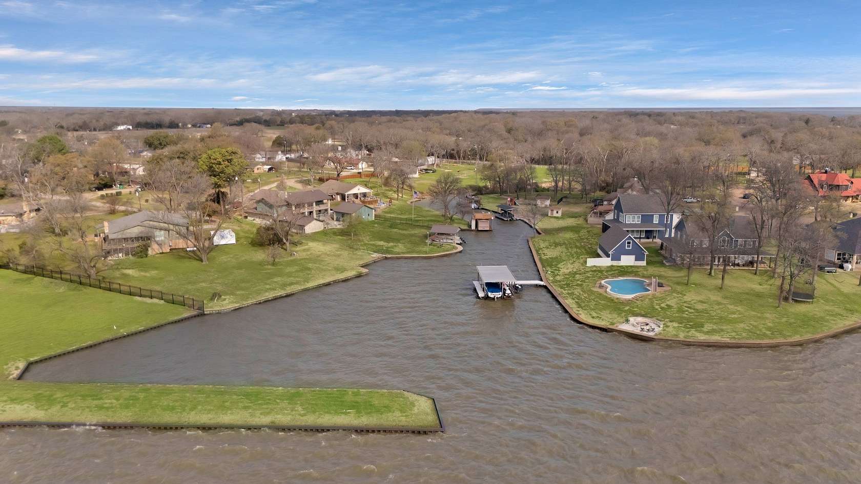 0.51 Acres of Residential Land for Sale in Kemp, Texas