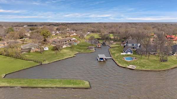 0.51 Acres of Residential Land for Sale in Kemp, Texas