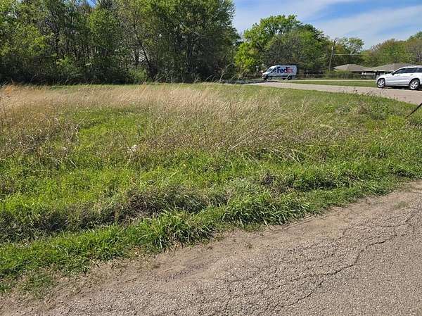 0.12 Acres of Residential Land for Sale in Gun Barrel City, Texas