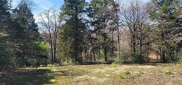 10 Acres of Land for Sale in Athens, Texas