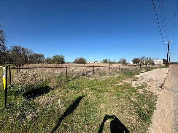 4.72 Acres of Commercial Land for Sale in Granbury, Texas