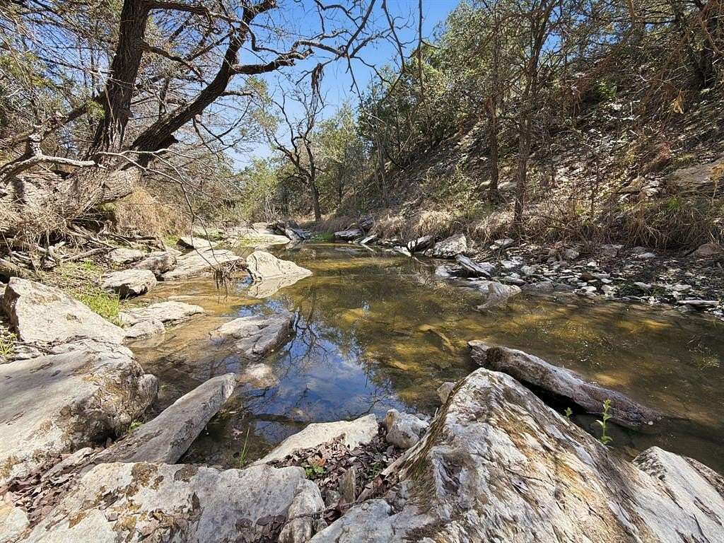 10.5 Acres of Land for Sale in Hamilton, Texas