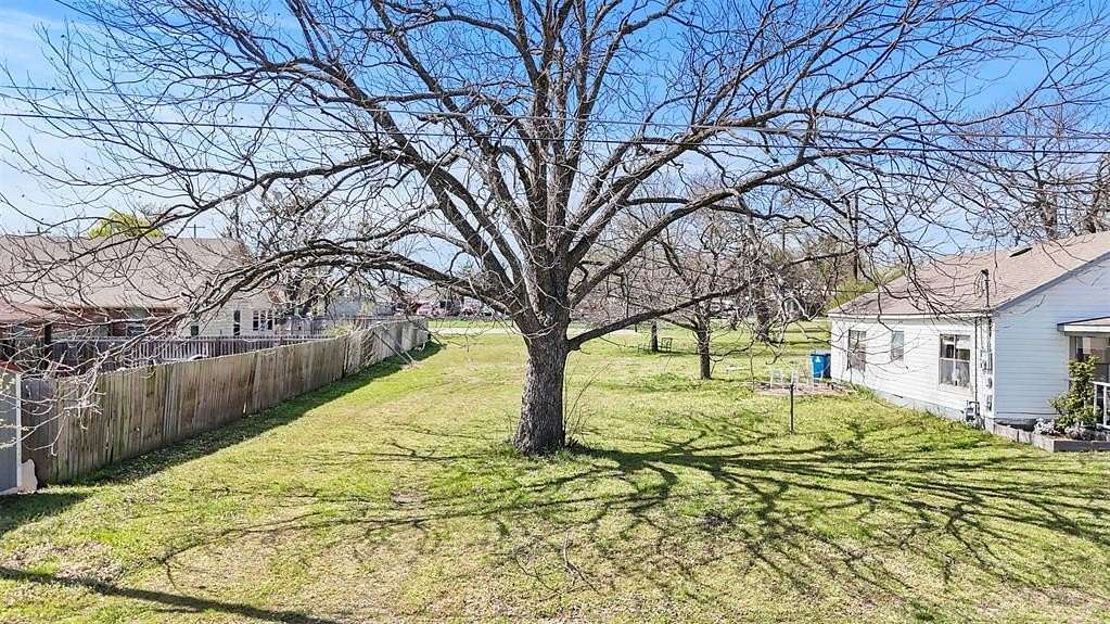 0.16 Acres of Residential Land for Sale in Tom Bean, Texas
